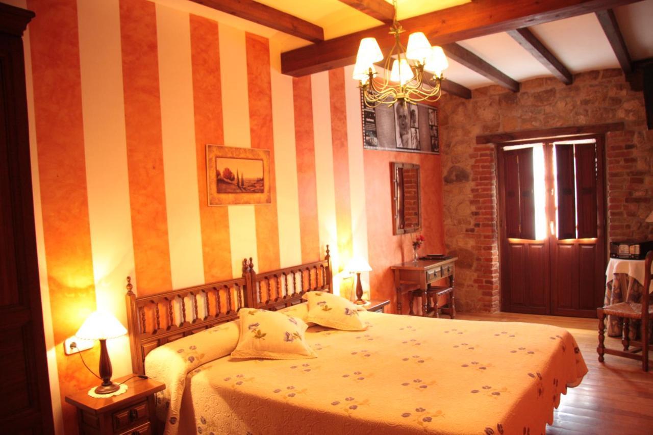 Habitaciones Y Estudios- Hotel "Posada De Cantabria El Solar" - Cenas Y Gintonic- Bar -Terraza Panoramica Galizano Extérieur photo