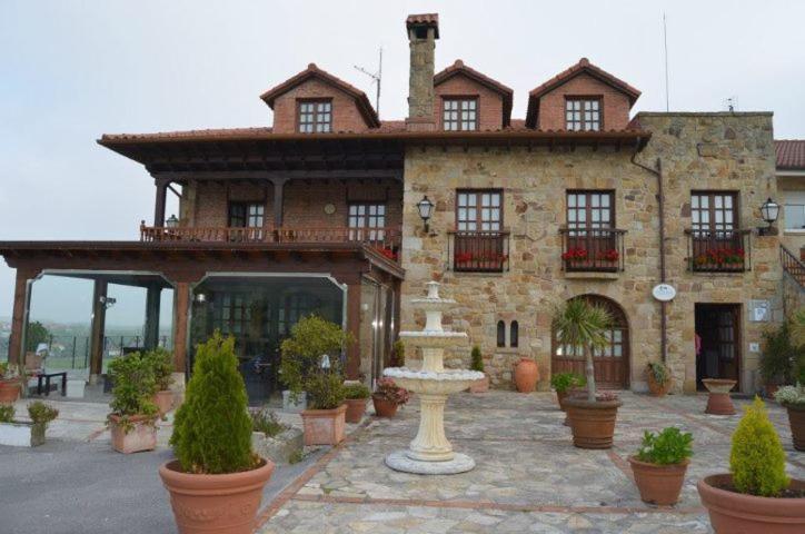 Habitaciones Y Estudios- Hotel "Posada De Cantabria El Solar" - Cenas Y Gintonic- Bar -Terraza Panoramica Galizano Extérieur photo