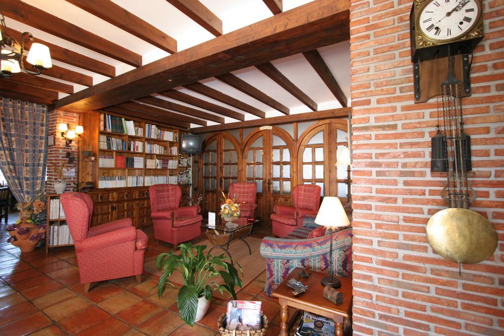 Habitaciones Y Estudios- Hotel "Posada De Cantabria El Solar" - Cenas Y Gintonic- Bar -Terraza Panoramica Galizano Extérieur photo