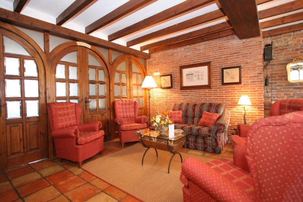 Habitaciones Y Estudios- Hotel "Posada De Cantabria El Solar" - Cenas Y Gintonic- Bar -Terraza Panoramica Galizano Extérieur photo